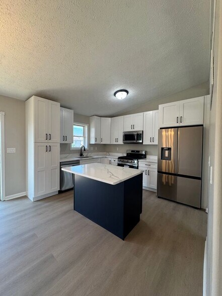 Building Photo - 7396 Kestrel St