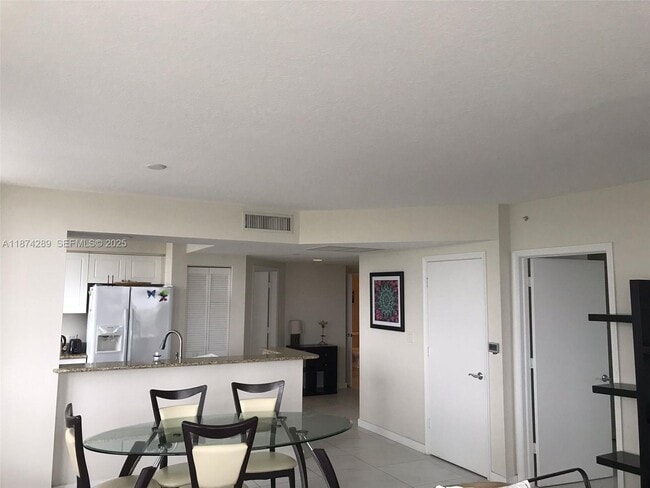 Building Photo - 19501 W Country Club Dr