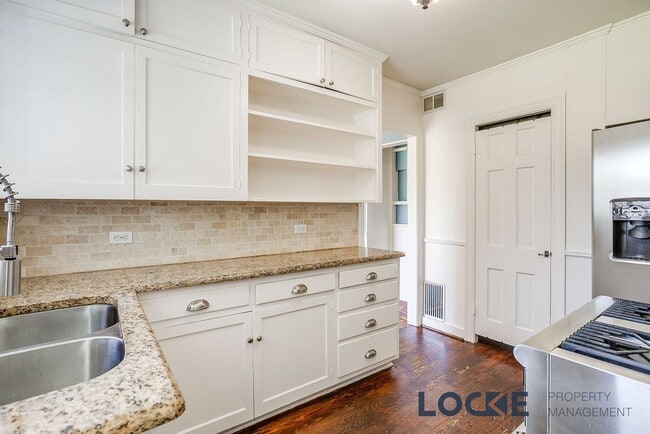 Building Photo - Charming 2 bedroom home in Arlington Heights