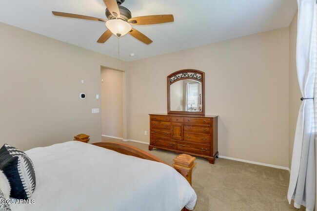 Building Photo - 21450 W Almeria Rd