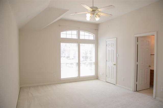Building Photo - 511 Poplar Ln
