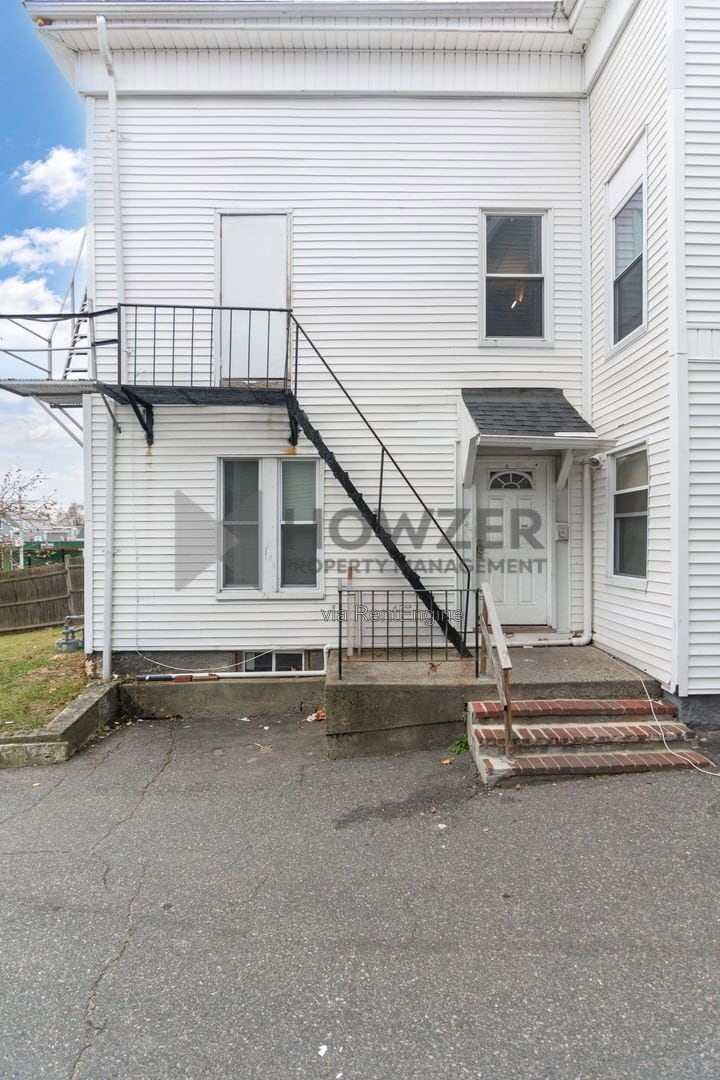 Building Photo - 109 Green St