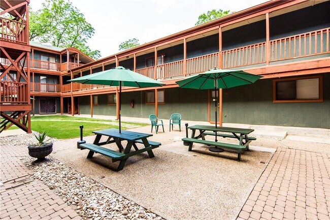 Building Photo - 4100 Avenue C