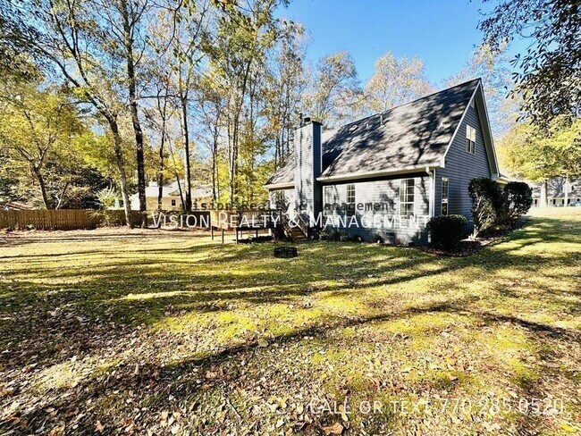 Building Photo - 51 Highland Way
