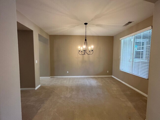 Building Photo - 15005 Via Messina Dr