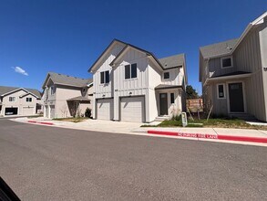 Building Photo - 3648 Byram Pt