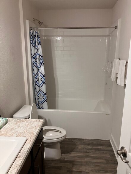 Building Photo - 2109 Pecos Dr