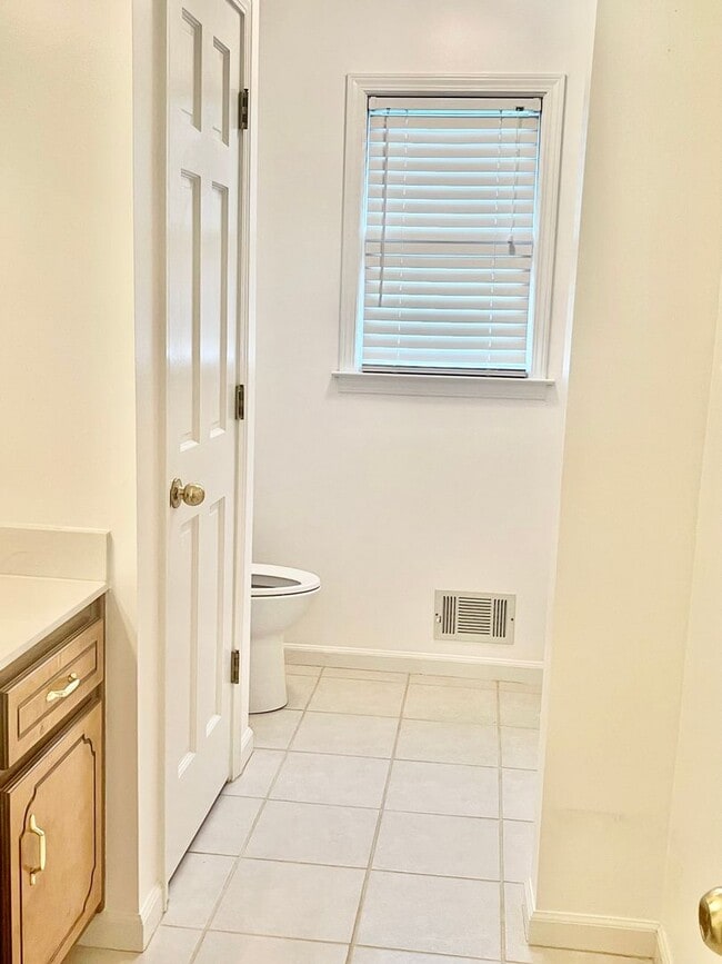 Building Photo - Beautiful Brick Ranch with basement