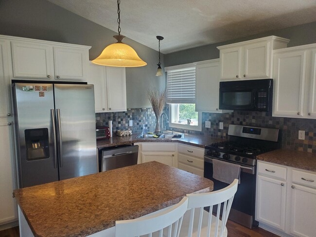 Building Photo - 11732 Barkton Dr