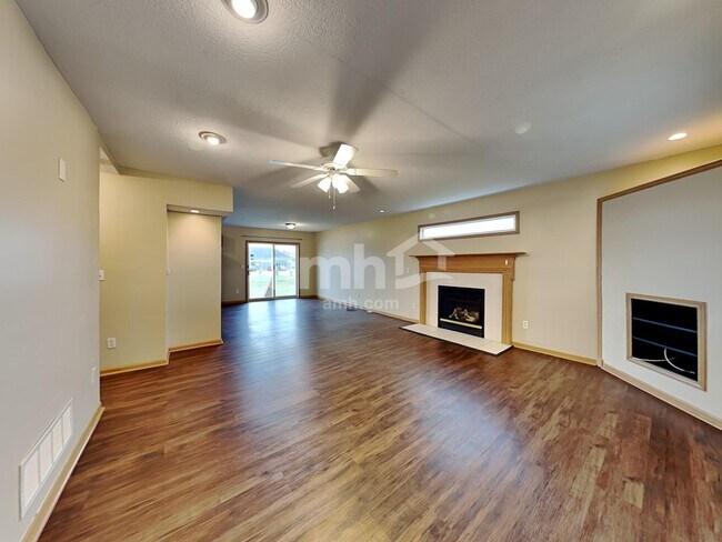 Building Photo - 7711 Powers Ridge Dr