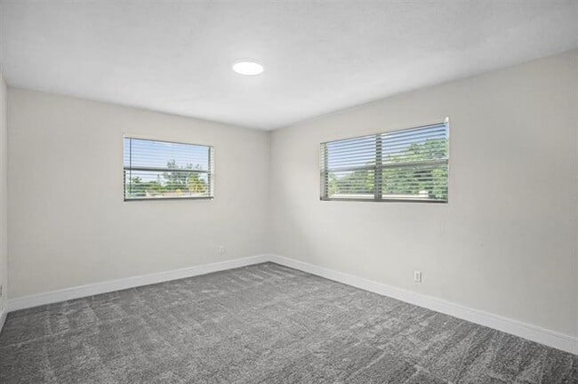 Building Photo - 493 NW 43rd St