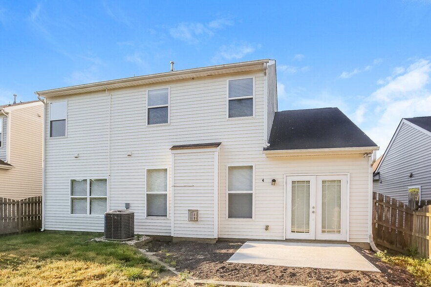 Building Photo - 6737 Sequoia Hills Dr