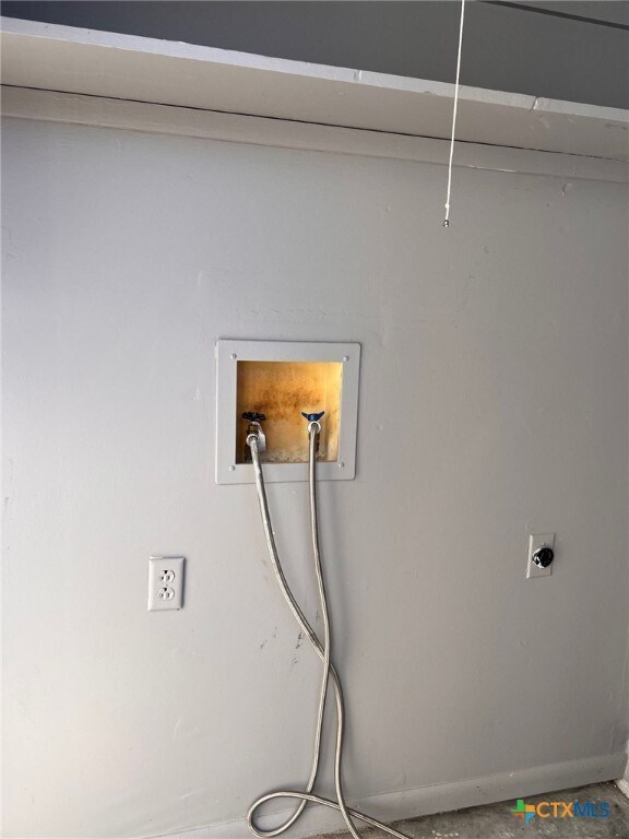 Building Photo - 1303 Wales Dr