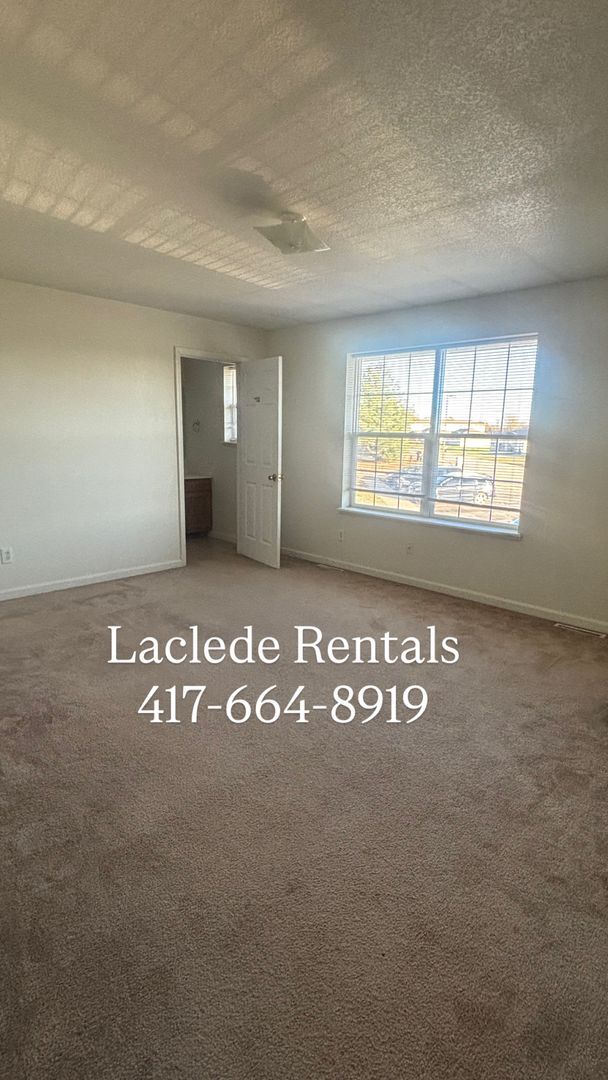 Building Photo - 1215 Glenridge St