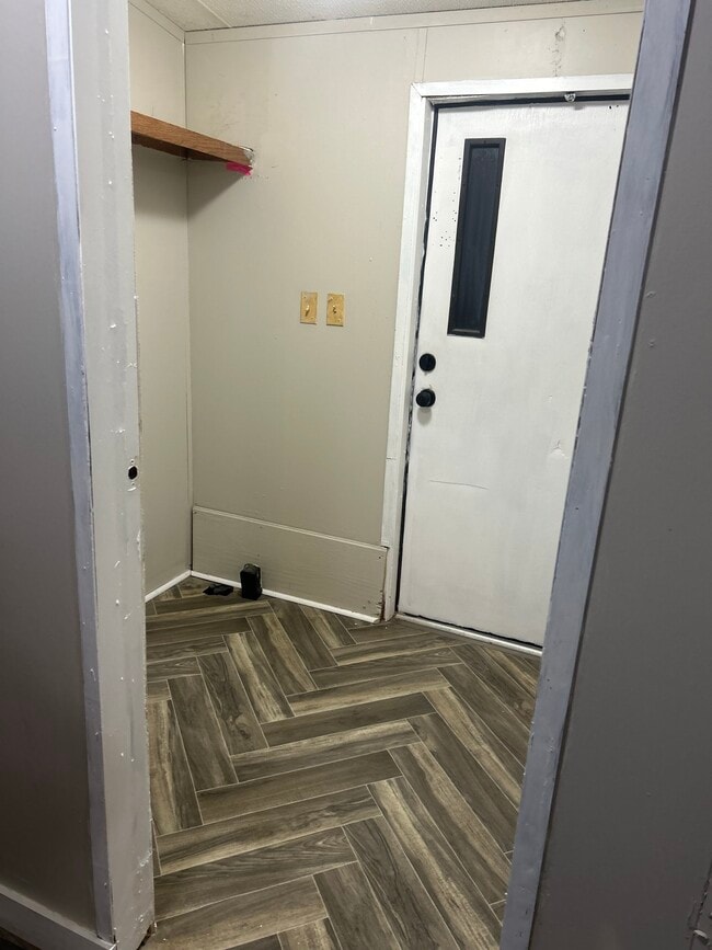 Building Photo - 1670 Q T Todd Dr