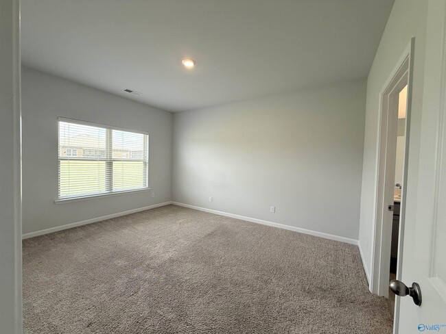 Building Photo - 7008 Nearpath Dr NW