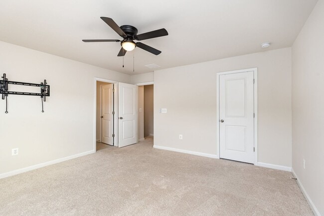 Building Photo - Upscale 2023 Build – EV Charger + Commuter...