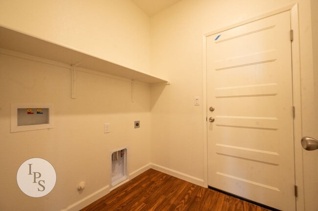 Building Photo - BRAND NEW!! Madera Westside Home, 3BR/2BA,...