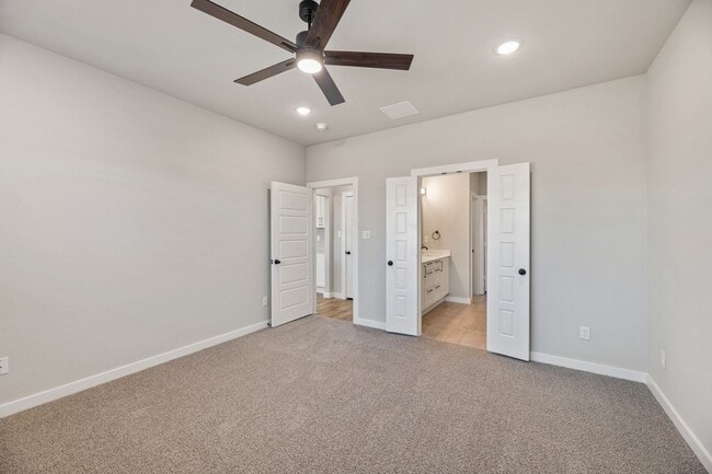 Building Photo - AVAILABLE NOW! CUL-DE-SAC TRIPLEX LOT LOCATED ON 1-ACRE IN MIDLOTHIAN, TX!