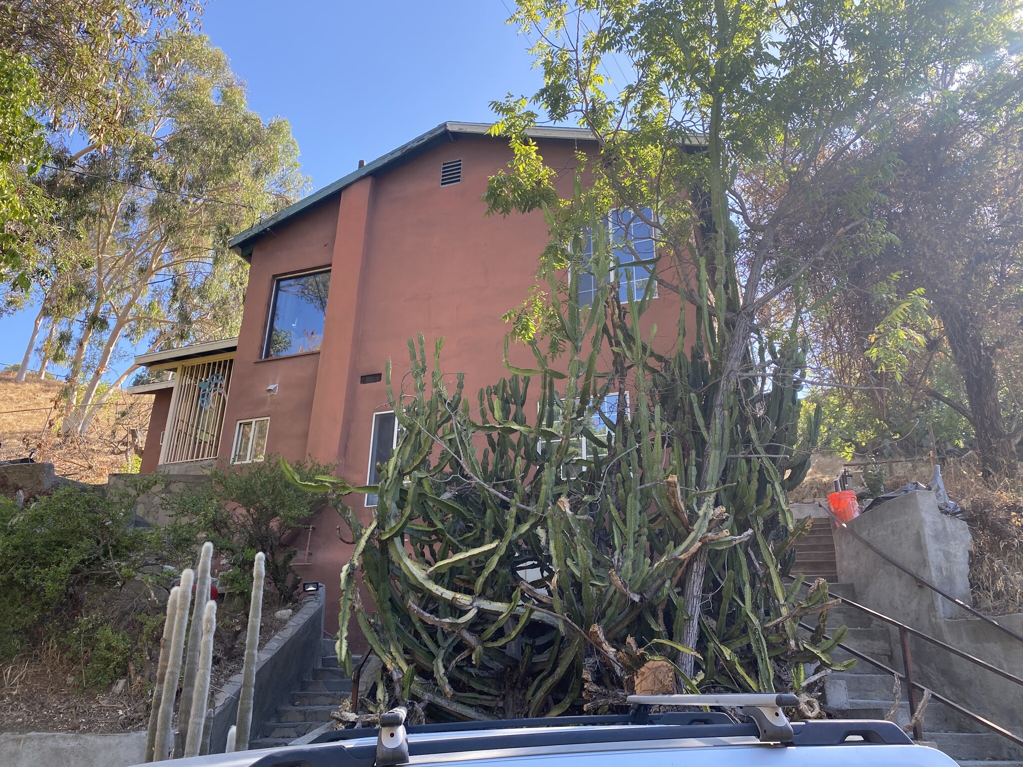 Building Photo - 952 Miller Ave