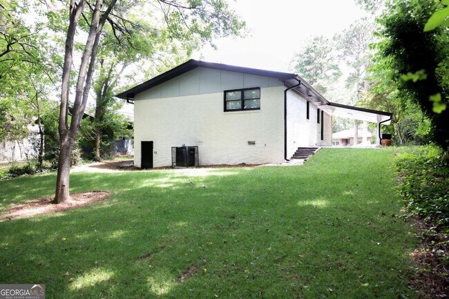 Building Photo - 1275 Calhoun Ave