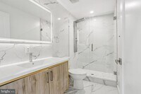 Building Photo - 1201 Vine St