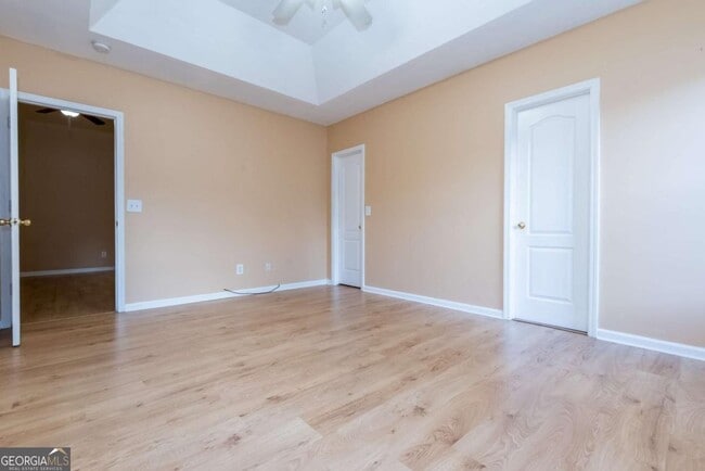 Building Photo - 235 Summer Hill Cir