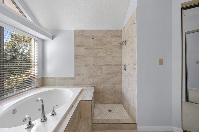 Building Photo - 4322 Palmer Plantation Dr