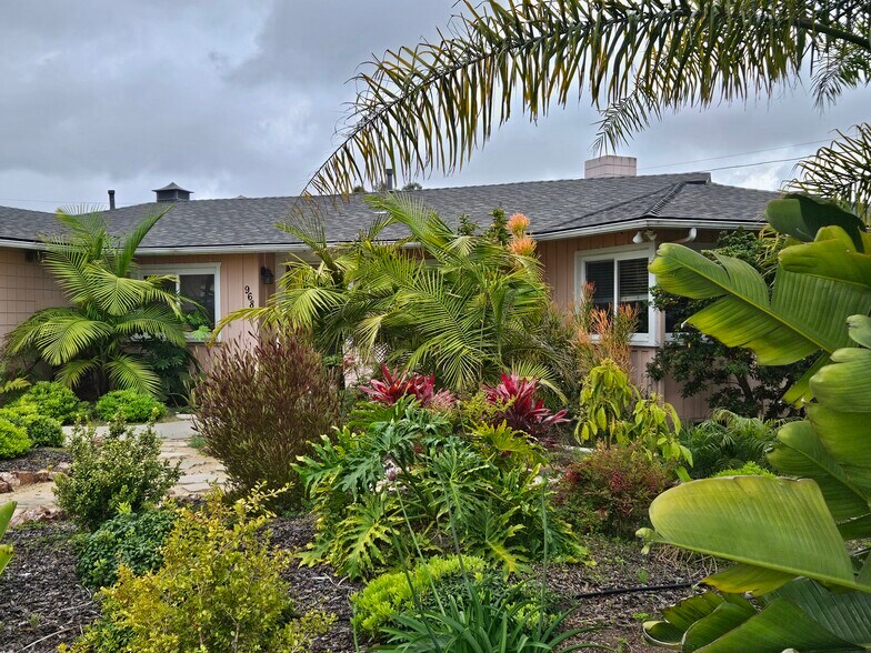 Primary Photo - 968 Corte Maria Ave