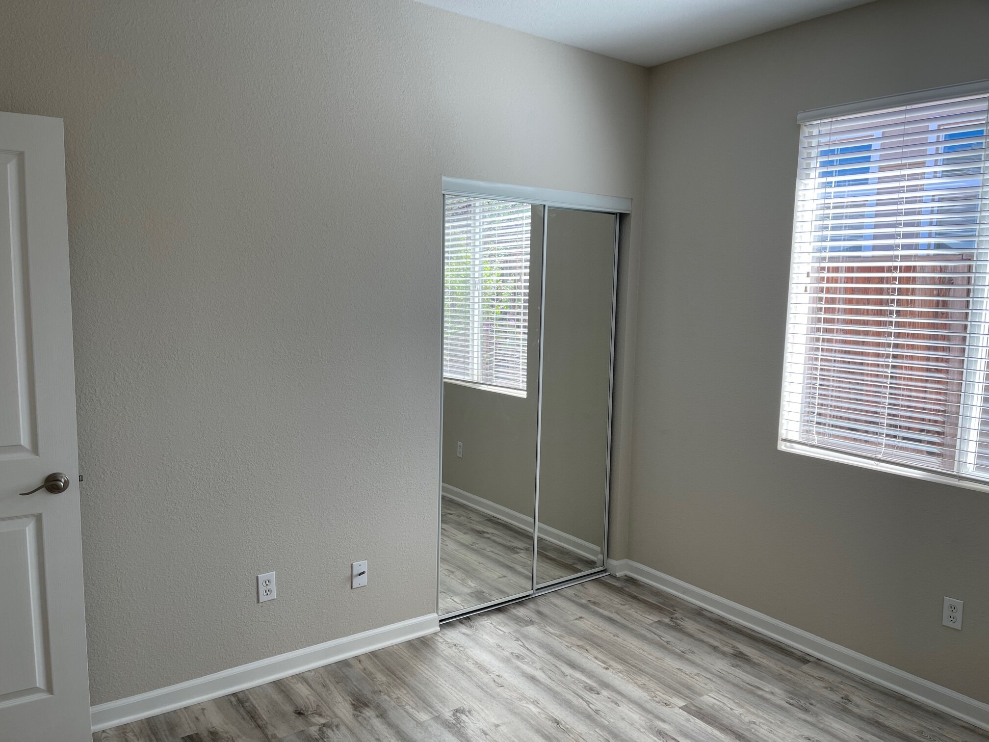 Building Photo - 5419 Benttree Way