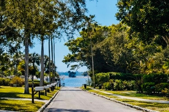 Street View to Palma Sola Bay - 709 84th St NW