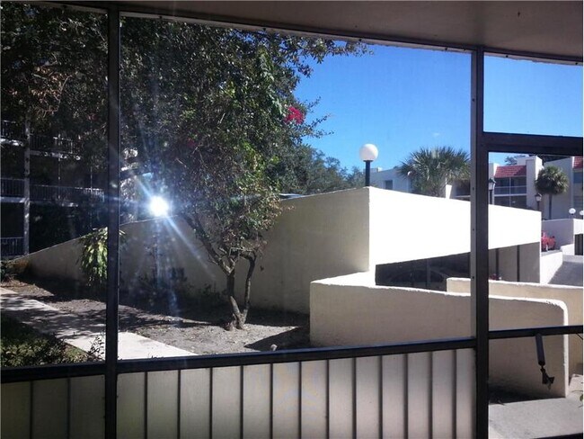 Building Photo - 622 NW 13th St