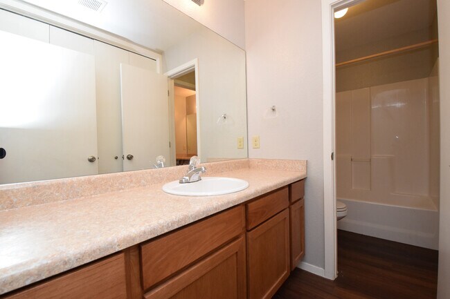 Building Photo - 10811 Lanshire Dr