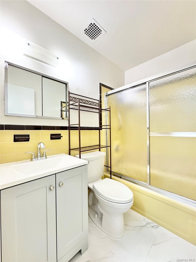 Building Photo - 88-11 53rd Ave