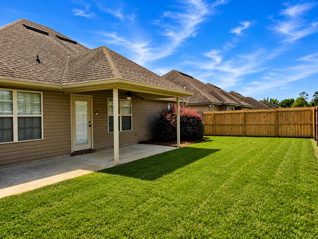 Building Photo - 4103 Willow Round Rd