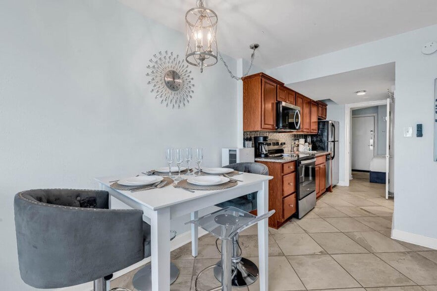 Building Photo - 2001 S Ocean Blvd