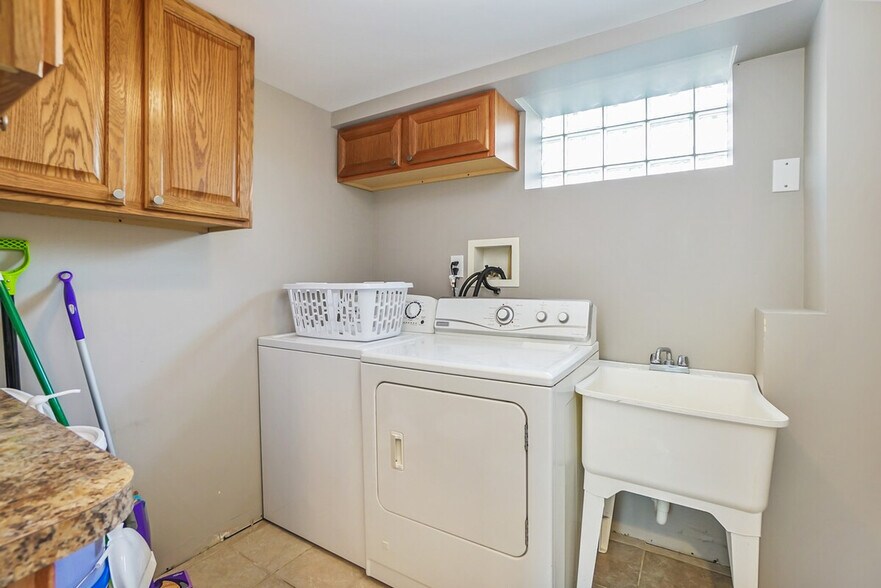 Building Photo - 5305 N Harlem Ave