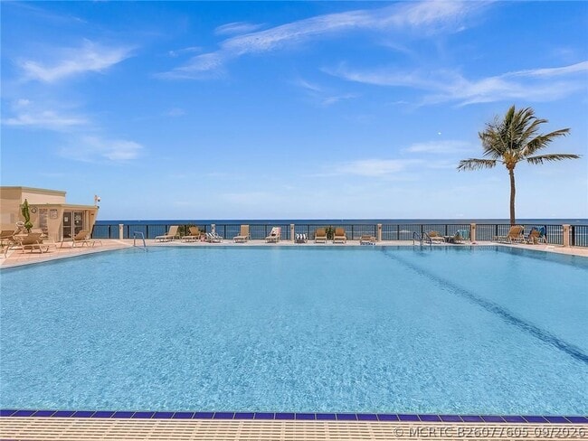 Building Photo - 4280 Galt Ocean Dr