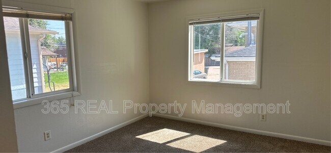 Building Photo - 2118 8th Ave