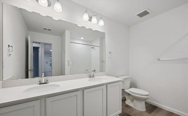 Building Photo - 924 Steppe Ln