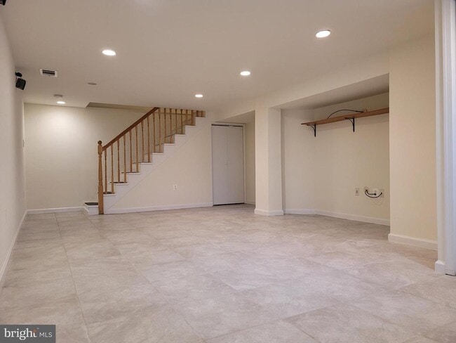 Building Photo - 1015 Veirs Mill Rd