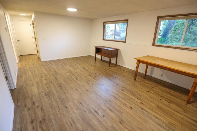 Building Photo - 2785 Malibu Way