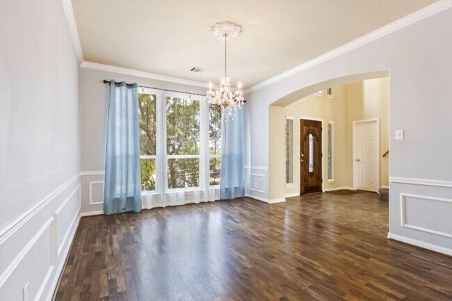 Building Photo - 8506 Raton Way