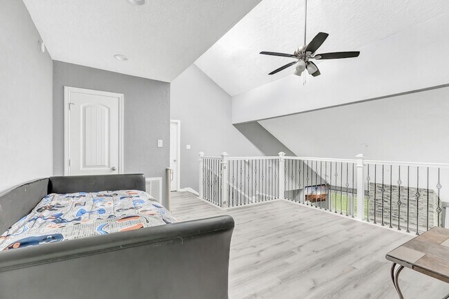 Building Photo - 1746 Cloister Dr