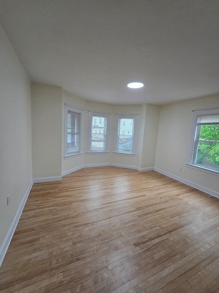 Building Photo - 38 Fox St