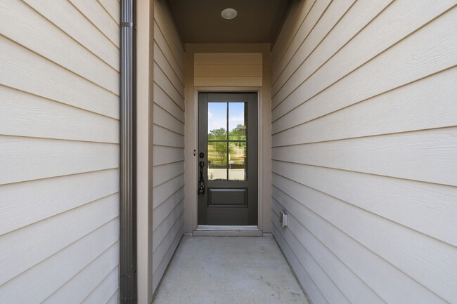 Building Photo - 299 Summit Dr W