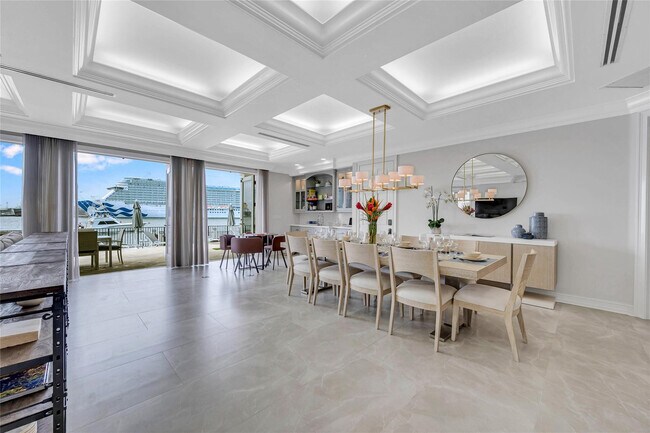 Building Photo - 1949 Harbourview Dr