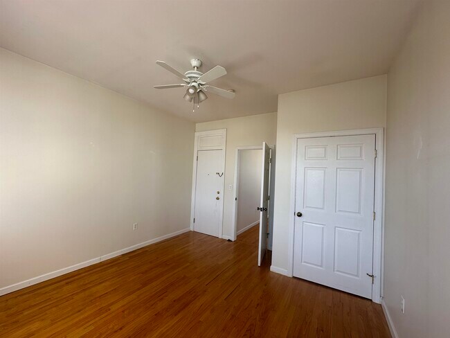 Building Photo - 275 Webster Ave