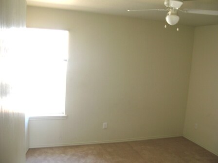 Building Photo - 501 Bermuda