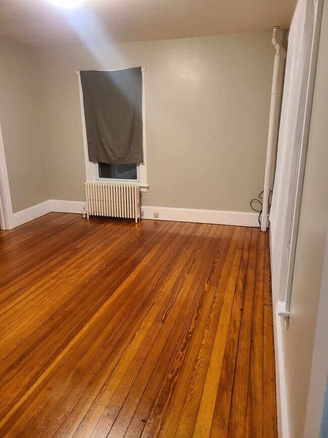 Building Photo - MENDON